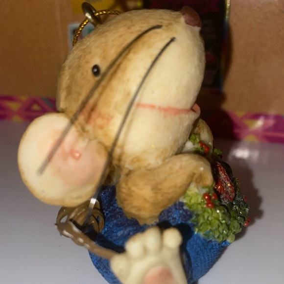 Charming Tails Christmas Mouse Ornament - Picture 3 of 5
